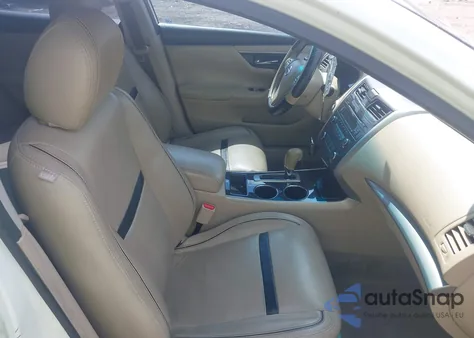 2014 Nissan Altima 2.5 S из США, поврежденный, VIN 1N4AL3AP7EC109415